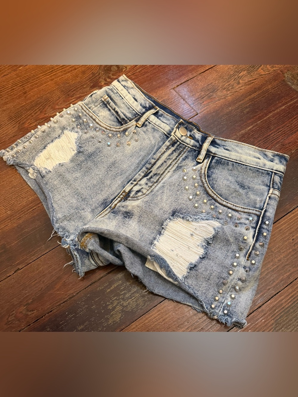 Forever 21 Studded Distressed Light Blue Denim Shorts Women 27